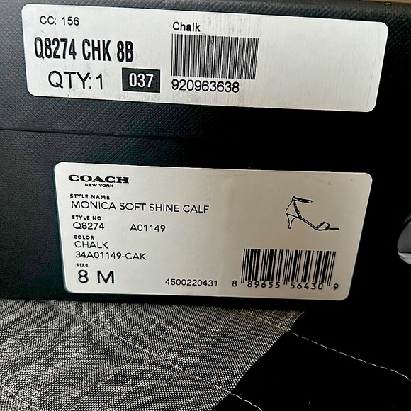 NWT Coach anyone? U can never wrong w/ a COACH 👠 . B Original 👛 💰 🔥 4 U Sis - Picture 10 of 17